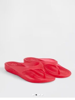 Gap Red Jelly Flip Flop Sandals